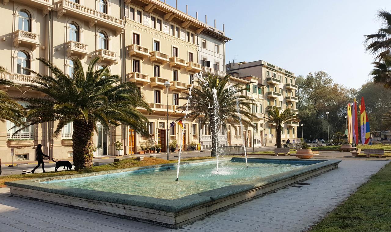Hotel Marchionni Dal 1923 Виареджо Экстерьер фото